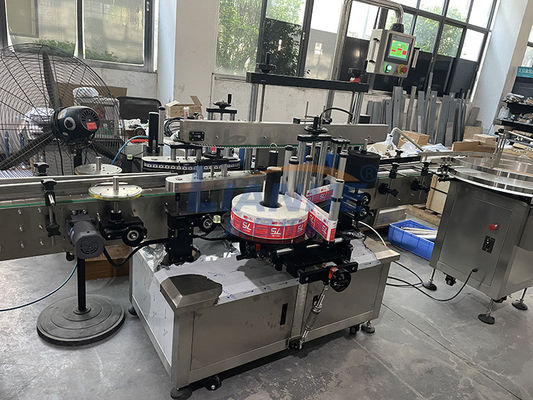 Máquina de enchimento líquida da loção viscoso automática de 4 bocais para o champô detergente do sabão