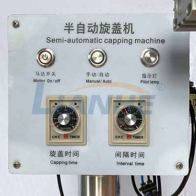 Máquina tampando semi auto Leakproof do TUV, máquina pequena inoxidável da selagem da garrafa